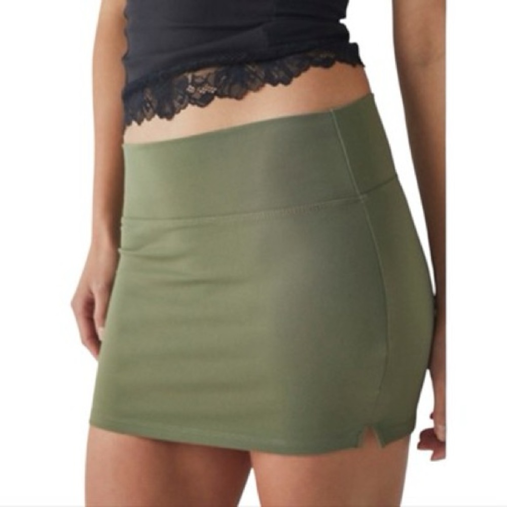 NWT ⭐️ Free People Intimately Micro Mini Half Slip in Silver Pines